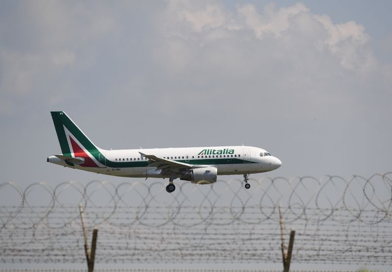 Alitalia to run COVID-tested flights from Rome to New York from Dec. 8