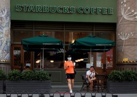 Starbucks eyes walk-thru stores, technology to power post-pandemic growth