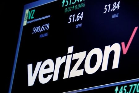 Verizon says could stop offering Hearst TV channels amid price dispute