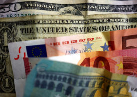 Dollar Edges Lower; Euro in Focus Ahead of ECB Meeting