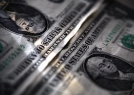 Dollar Edges Higher Ahead of Key Inflation Data By Investing.com