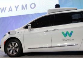 Alphabet Waymo self-driving unit CEO stepping down By Reuters