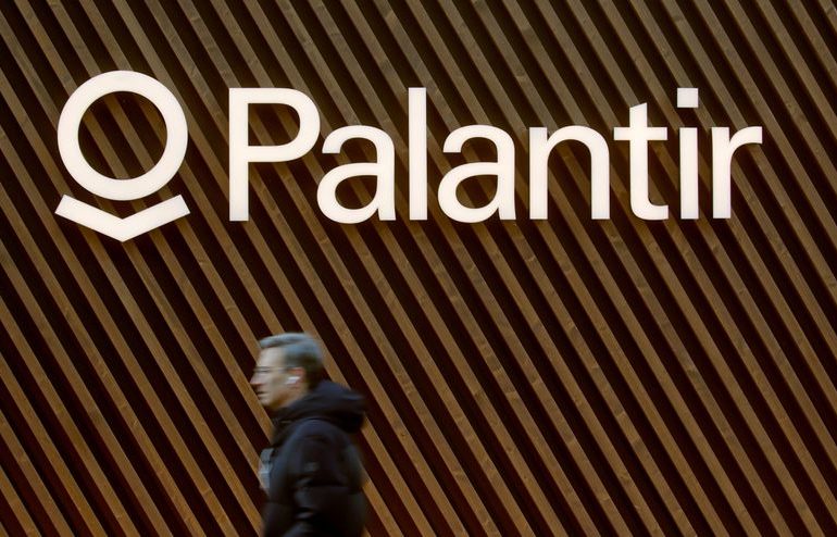 Palantir Climbs on $89.9 Million Government Contract By Investing.com