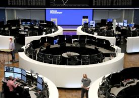 European shares dragged down by tech's worst day since October