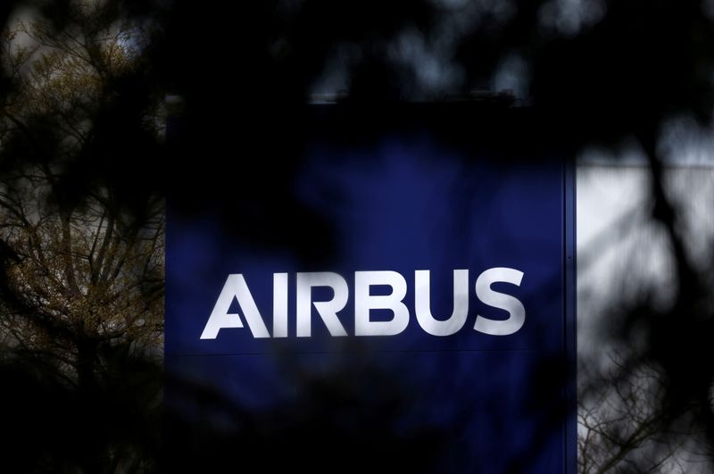 Dispute over A350 paint job threatens Airbus deliveries to Qatar -sources