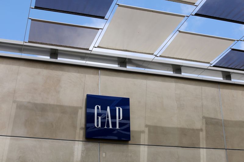 Gap in talks with potential new partner to sell stores in France