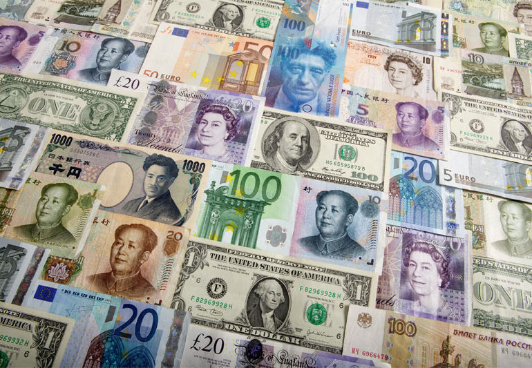 Safe-haven currencies supported on signs on weakening economic sentiment By Reuters