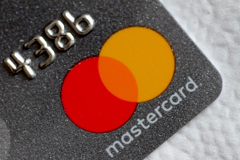 Synchrony Financial vs. Mastercard: Which Consumer Finance Stock is a Better Buy?