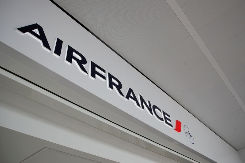 Air France-KLM starts process for major medium-haul jet purchase