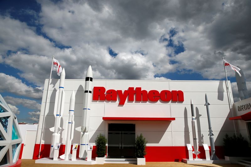 Raytheon gets $2 billion U.S. Air Force contract for long-range weapon