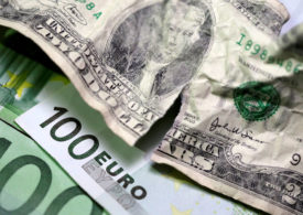 Dollar Drifts Higher as Monday Rebound Fails to Convince; Fed, German Ifo Eyed By Investing.com