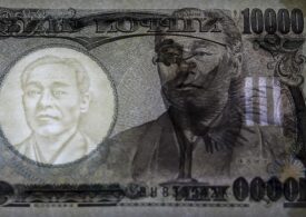 Yen rallies, rand sinks as new COVID variant spurs flight to safety By Reuters