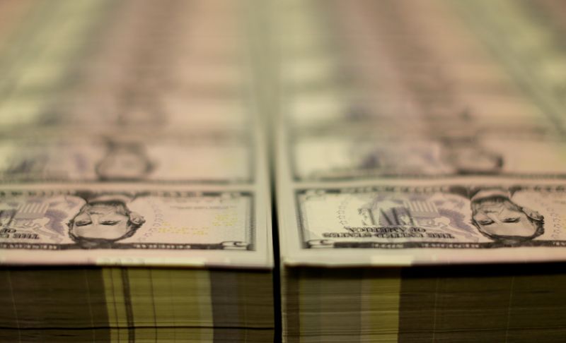Dollar Up Despite Concerns Over Economic Recession By Investing.com