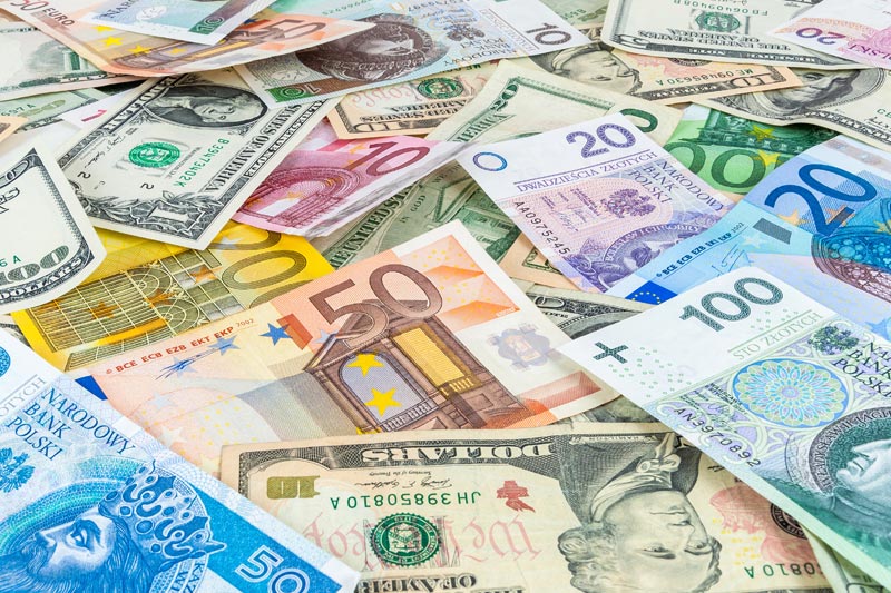 Lira Weakens as Corporates Keep Buying Dollars Despite New Rule By Bloomberg
